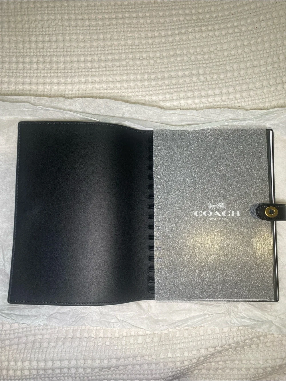NWT Coach Black Glove Tanned Leather Notebook with Brass Turnlock🖤✨